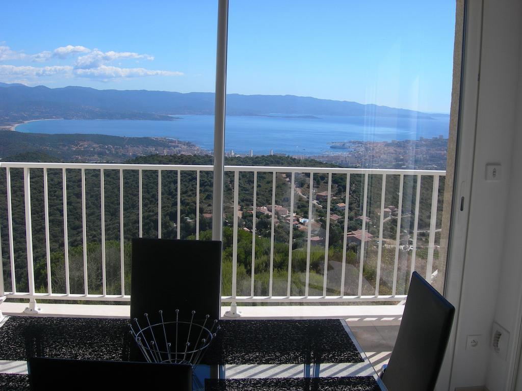 Gites Sassone, Vue Panoramique Sur Ajaccio Et La Mer Alata Room photo
